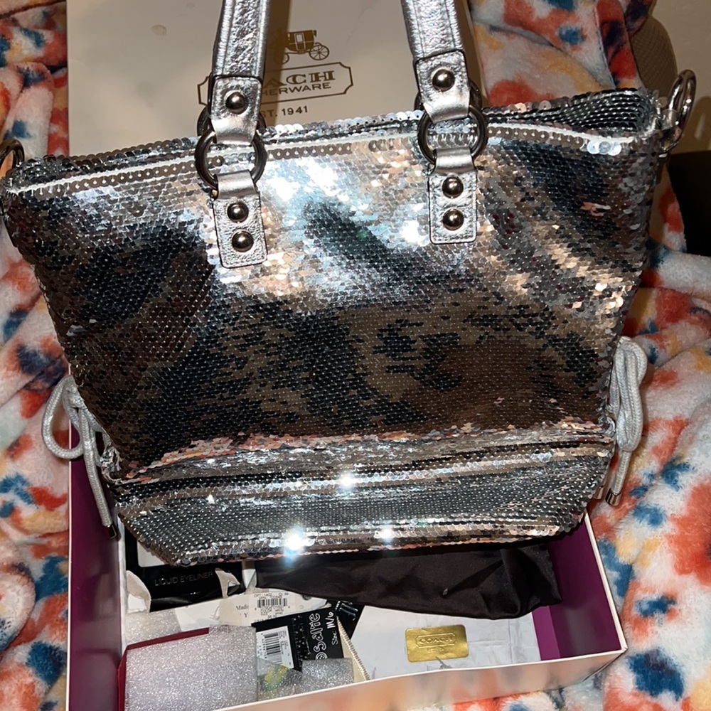Used minimum . Excellent condition! - Picture 3 of 4